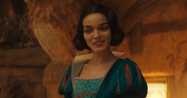 下月上映！《白雪公主》真人电影新预告发布：公主皇后亮相
